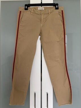 Nili Lotan khaki pants in a size 4.